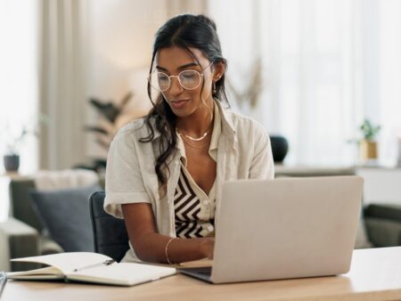 Lancer une activité freelance autour de l&rsquo;IA en 2026 : le statut à choisir