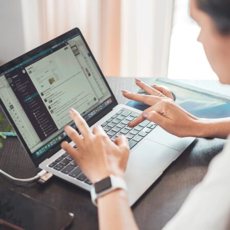 Aménager un poste de travail ergonomique à domicile