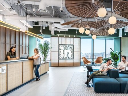 LinkedIn s&rsquo;attaque à l&rsquo;utilisation abusive de l&rsquo;IA : ce qu&rsquo;il faut savoir