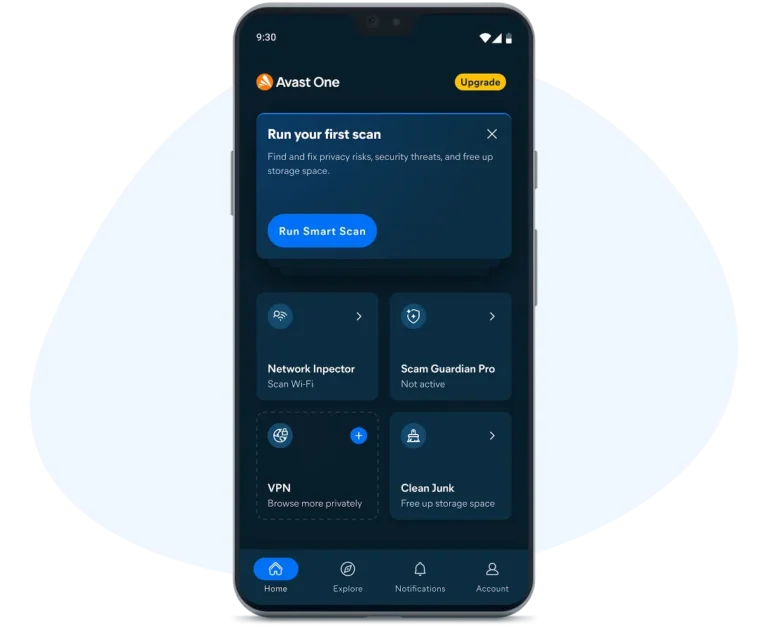 Accueil de l'application Avast One sur smartphone Android avec bouton d'analyse et tuiles Wi-Fi, anti-arnaques, VPN et nettoyage