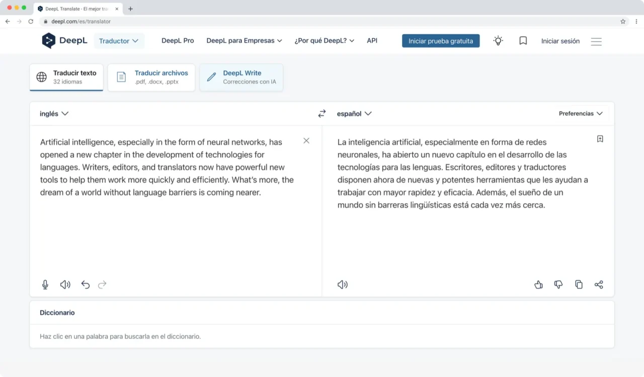 Traducteur web DeepL avec texte anglais à gauche, traduction espagnole à droite et onglets texte, fichiers et Write