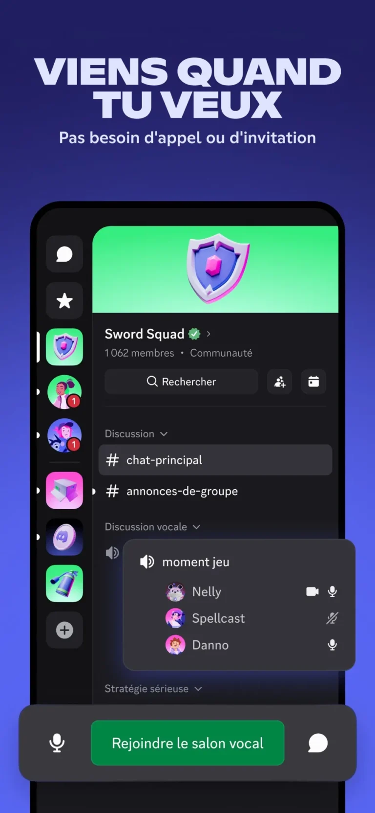 Serveur Discord sur mobile avec liste des salons textuels et salon vocal où trois membres sont connectés