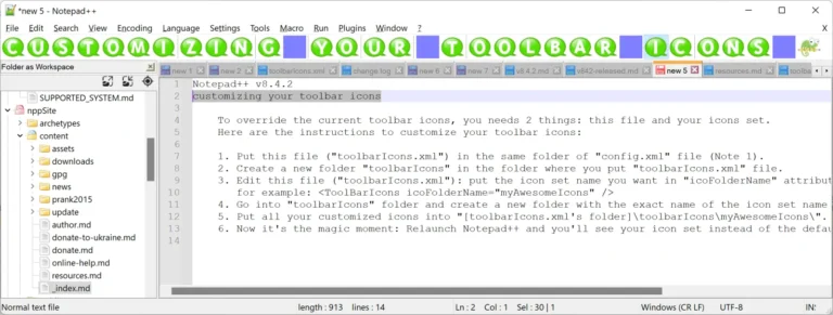 Fenêtre Notepad++ avec barre d'outils personnalisée, panneau Dossier comme espace de travail et nombreux onglets ouverts