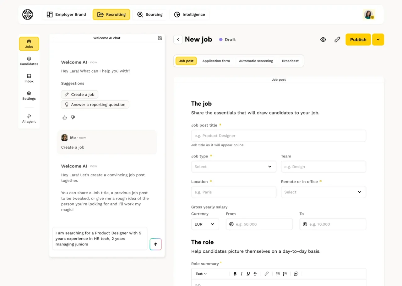 Création d'une offre dans Welcome ATS avec l'assistant Welcome AI à gauche et le formulaire de l'offre à droite